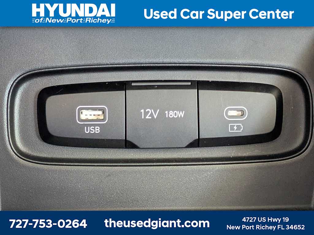 Thumbnail: 2023 Hyundai Venue - 23