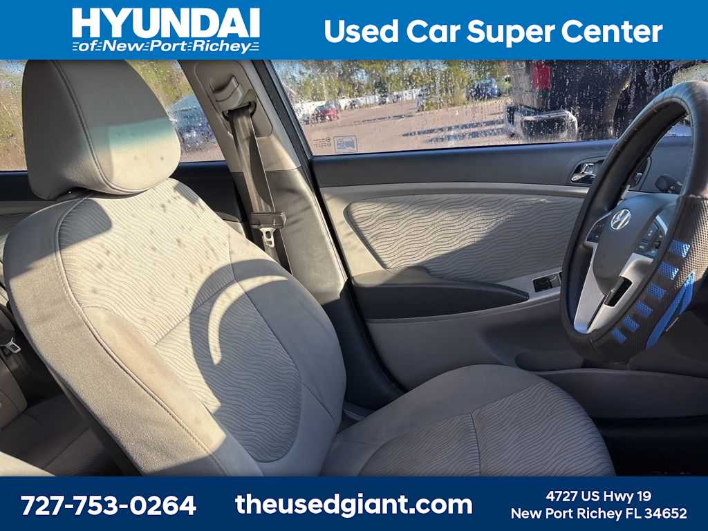 Thumbnail: 2012 Hyundai Accent - 7