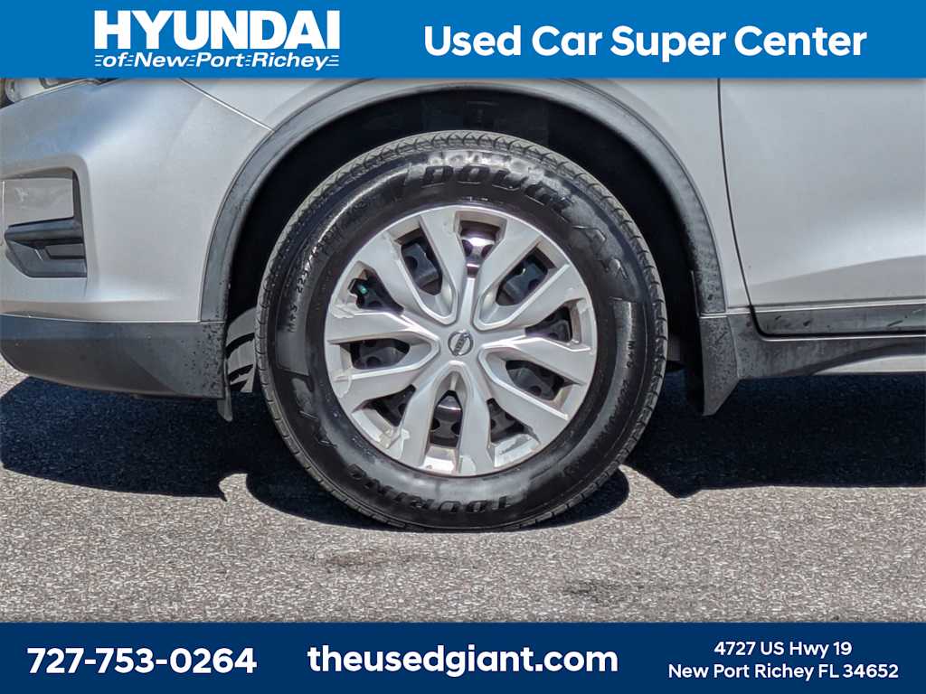 Thumbnail: 2020 Nissan Rogue - 10