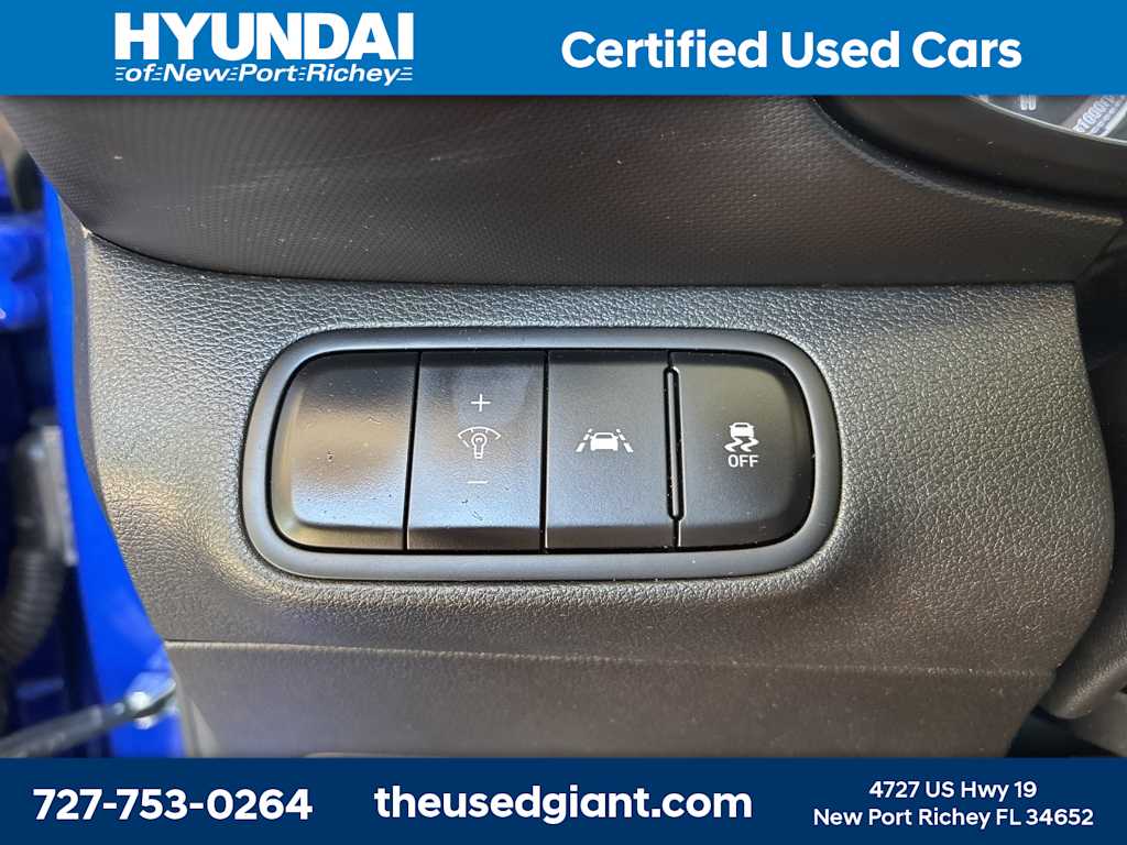 2022 Hyundai Venue Limited 28