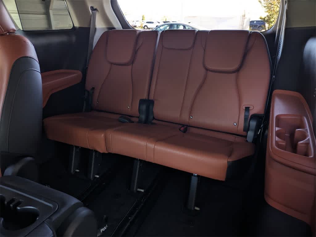 Thumbnail: 2023 Kia Carnival - 16