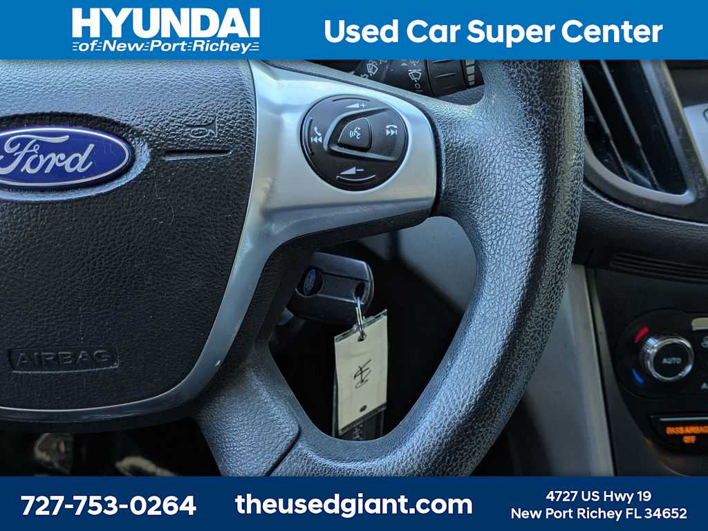 Thumbnail: 2015 Ford Escape - 31