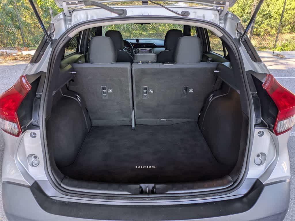 Thumbnail: 2018 Nissan Kicks - 12