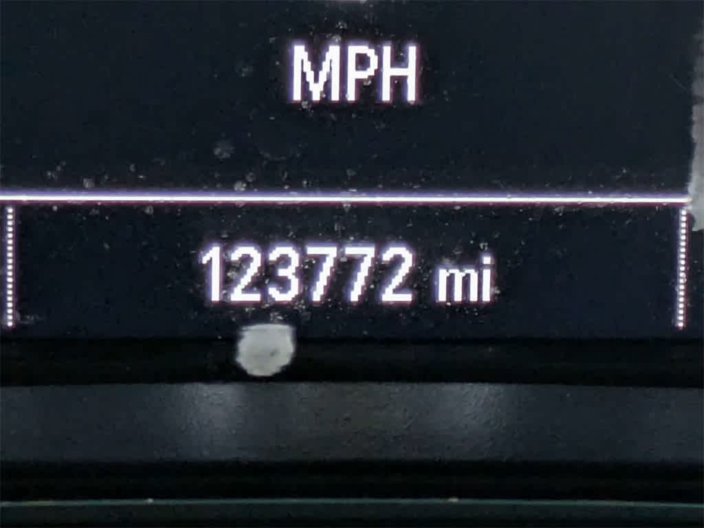 Thumbnail: 2019 Chevrolet Cruze - 32