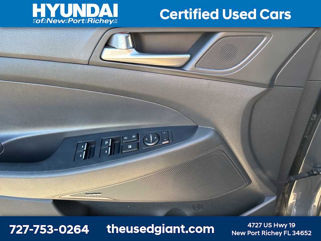 Thumbnail: 2020 Hyundai Tucson - 10