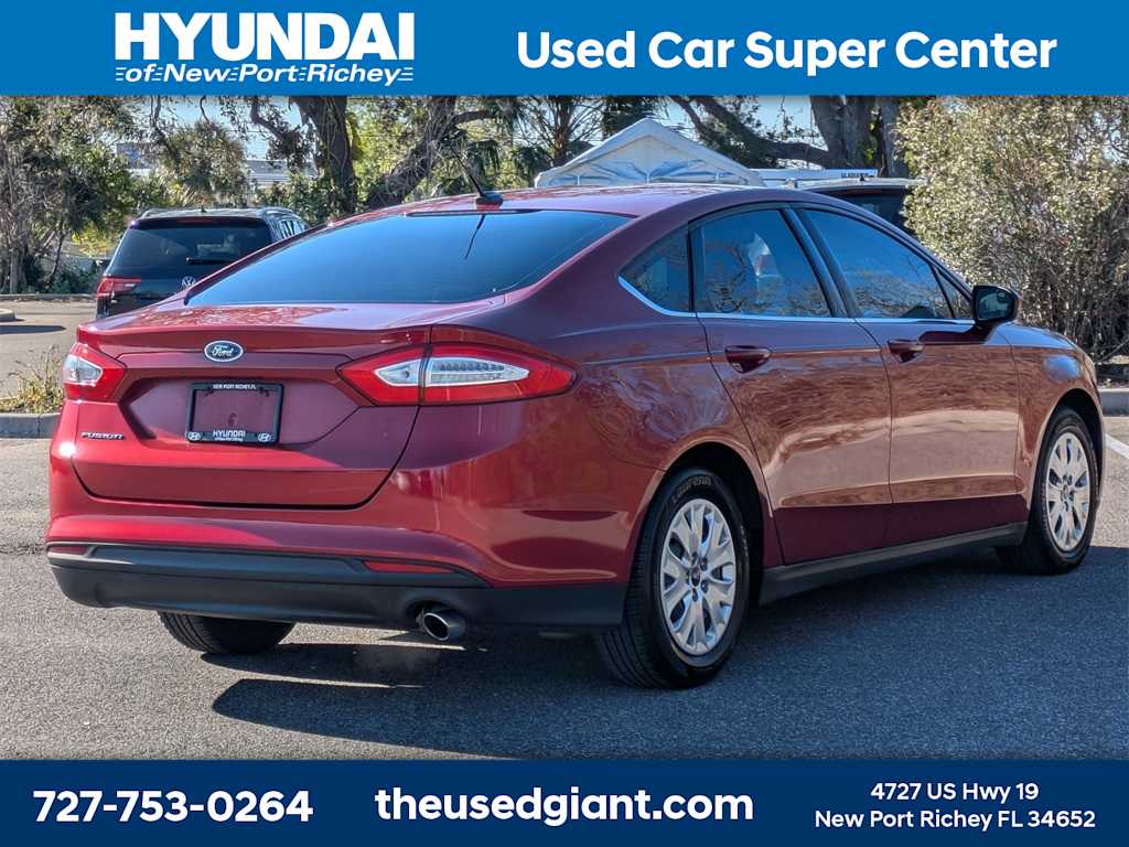 Thumbnail: 2013 Ford Fusion - 5