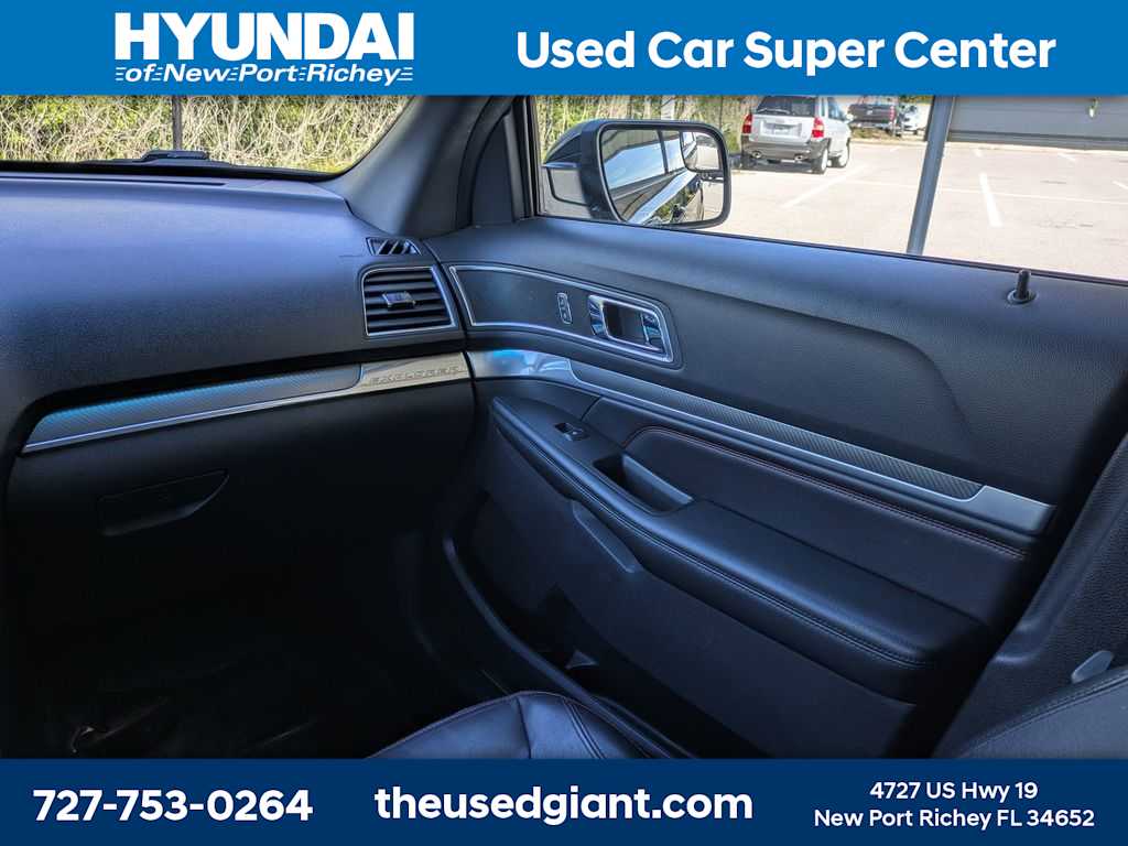 Thumbnail: 2016 Ford Explorer - 23