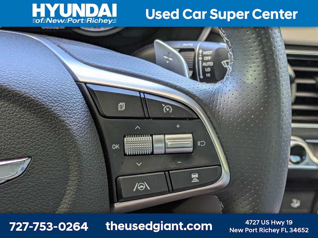 Thumbnail: 2023 Genesis G70 - 34
