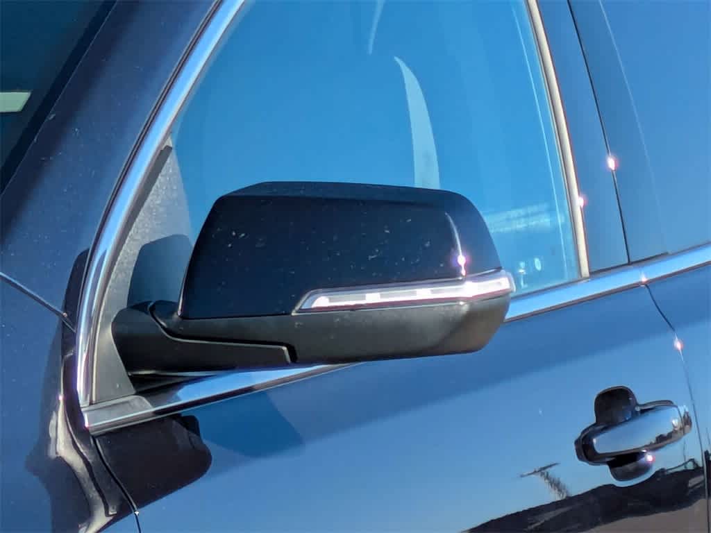 Thumbnail: 2022 GMC Acadia - 10