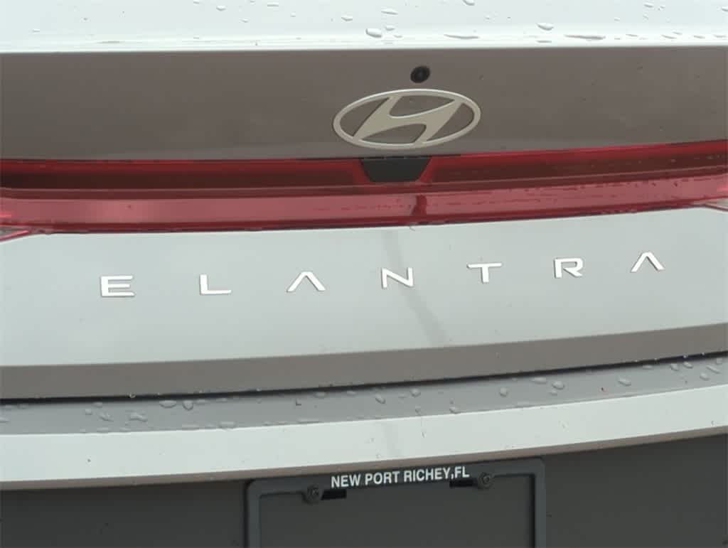 Thumbnail: 2025 Hyundai Elantra - 10