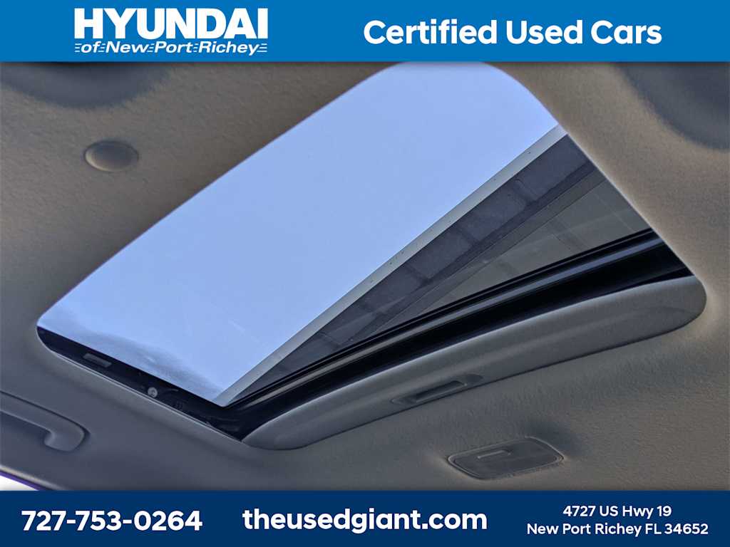 Thumbnail: 2024 Hyundai Venue - 21