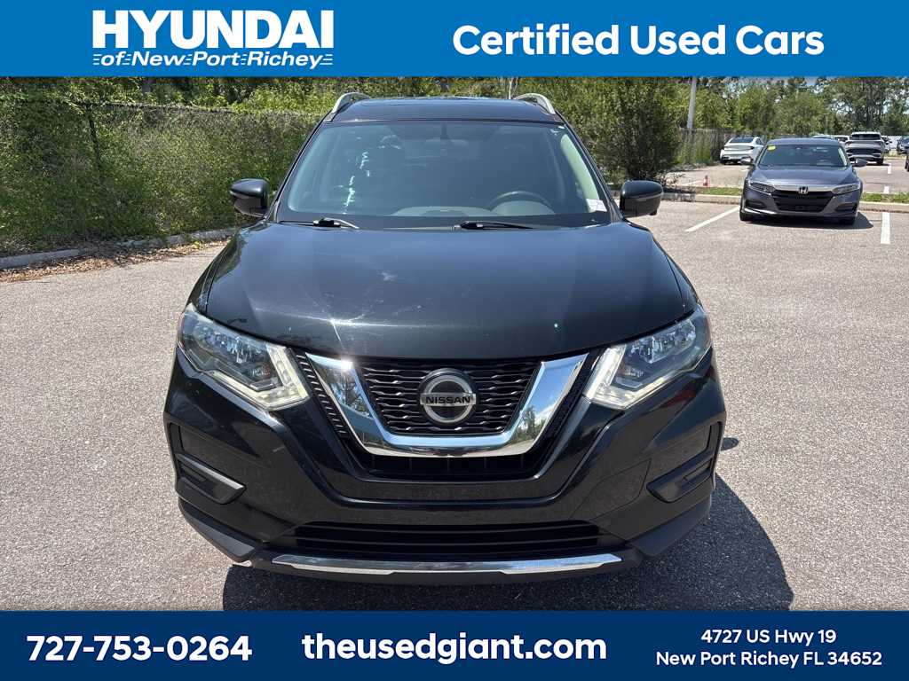 2018 Nissan Rogue SV 8