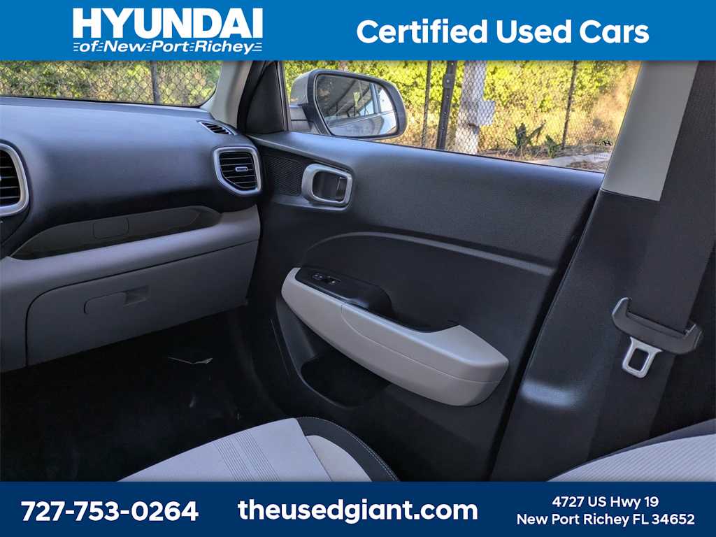 Thumbnail: 2023 Hyundai Venue - 17