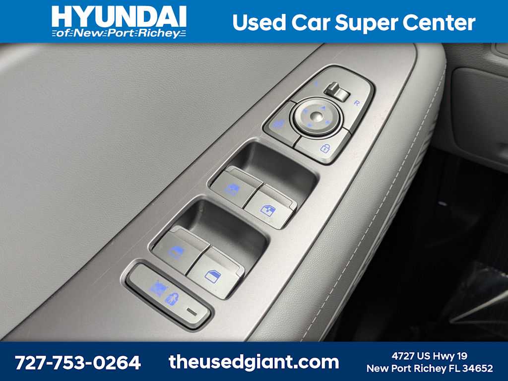 Thumbnail: 2025 Hyundai Palisade - 32