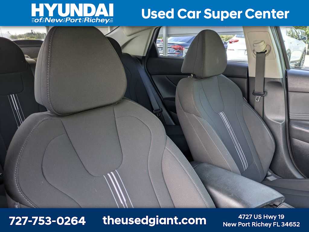 Thumbnail: 2023 Hyundai Elantra - 6