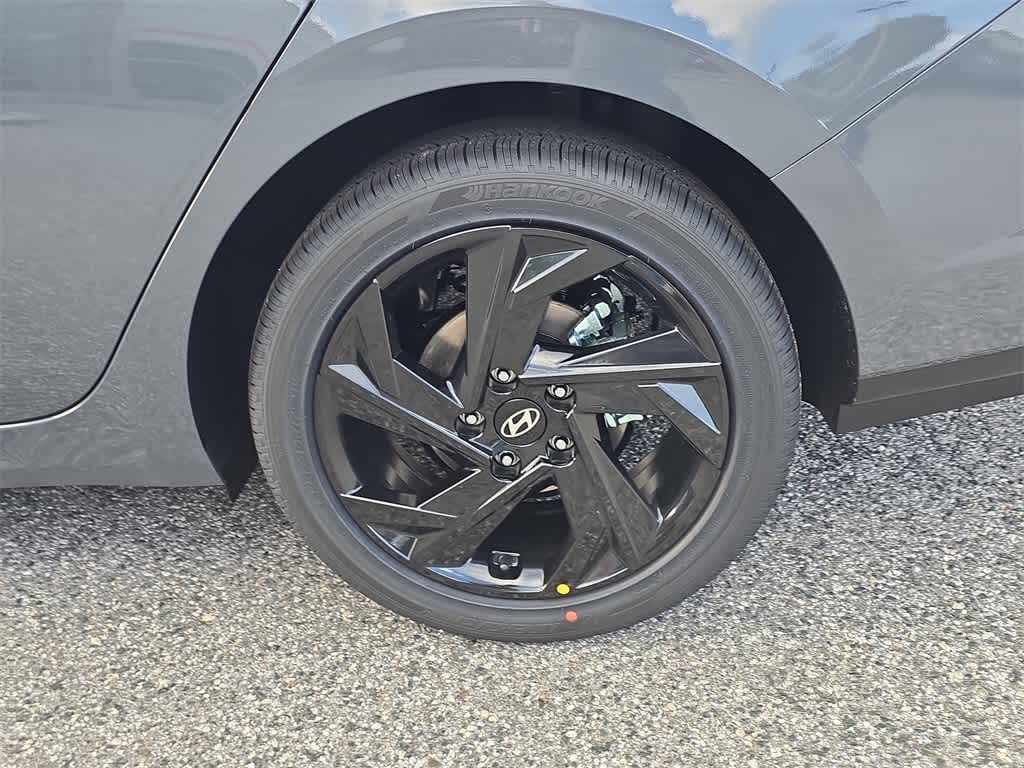 Thumbnail: 2026 Hyundai Elantra - 14