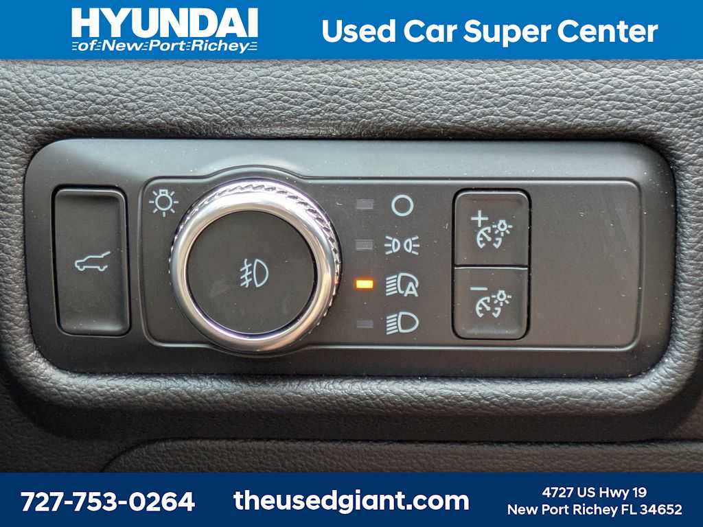 Thumbnail: 2021 Ford Explorer - 36