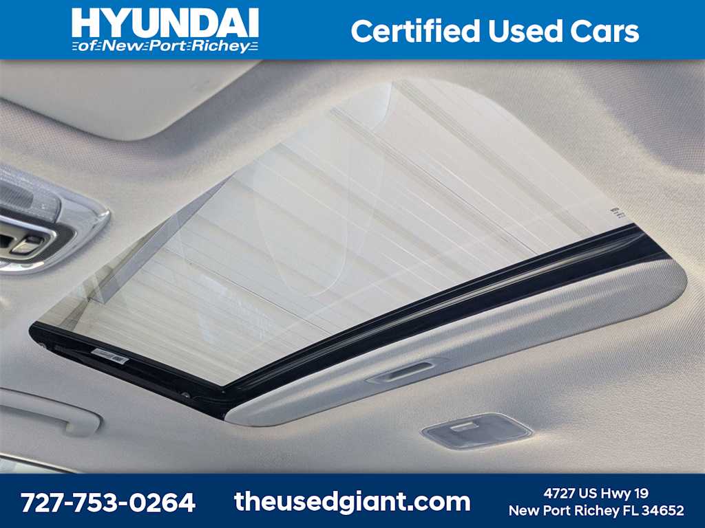 Thumbnail: 2022 Hyundai Elantra - 21