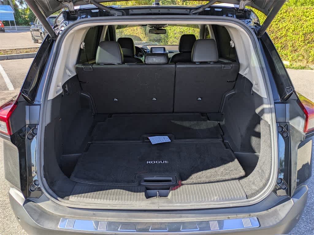 Thumbnail: 2021 Nissan Rogue - 12