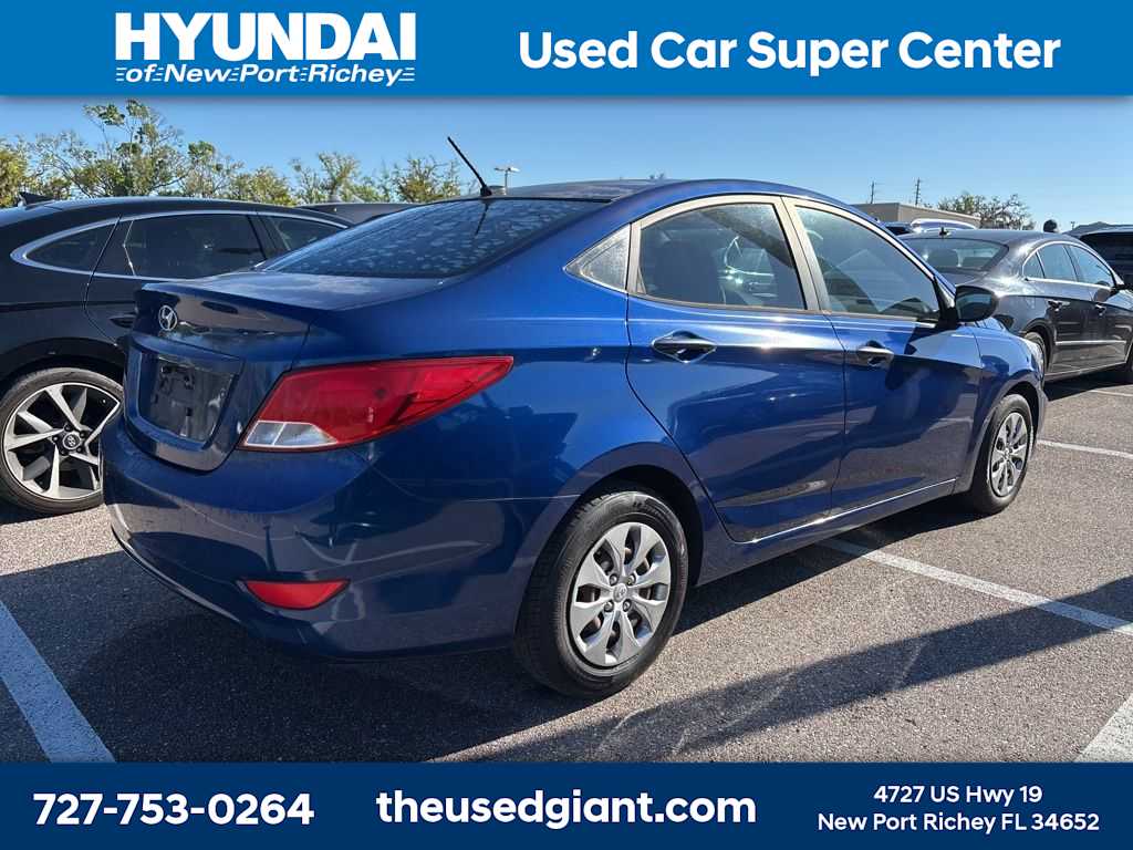 Thumbnail: 2015 Hyundai Accent - 3