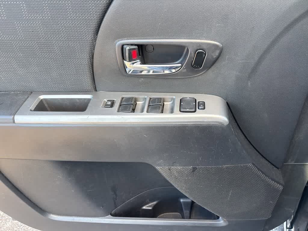 Thumbnail: 2010 Mazda Mazda5 - 10