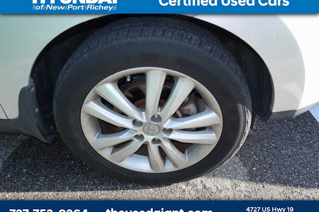 Thumbnail: 2011 Hyundai Tucson - 6