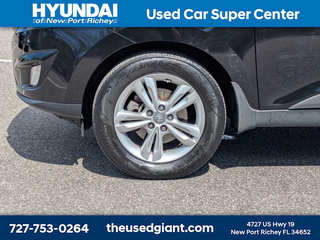 Thumbnail: 2013 Hyundai Tucson - 10