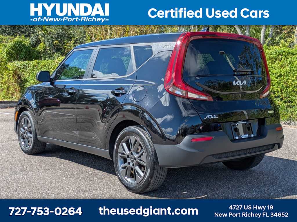 Thumbnail: 2022 Kia Soul - 3