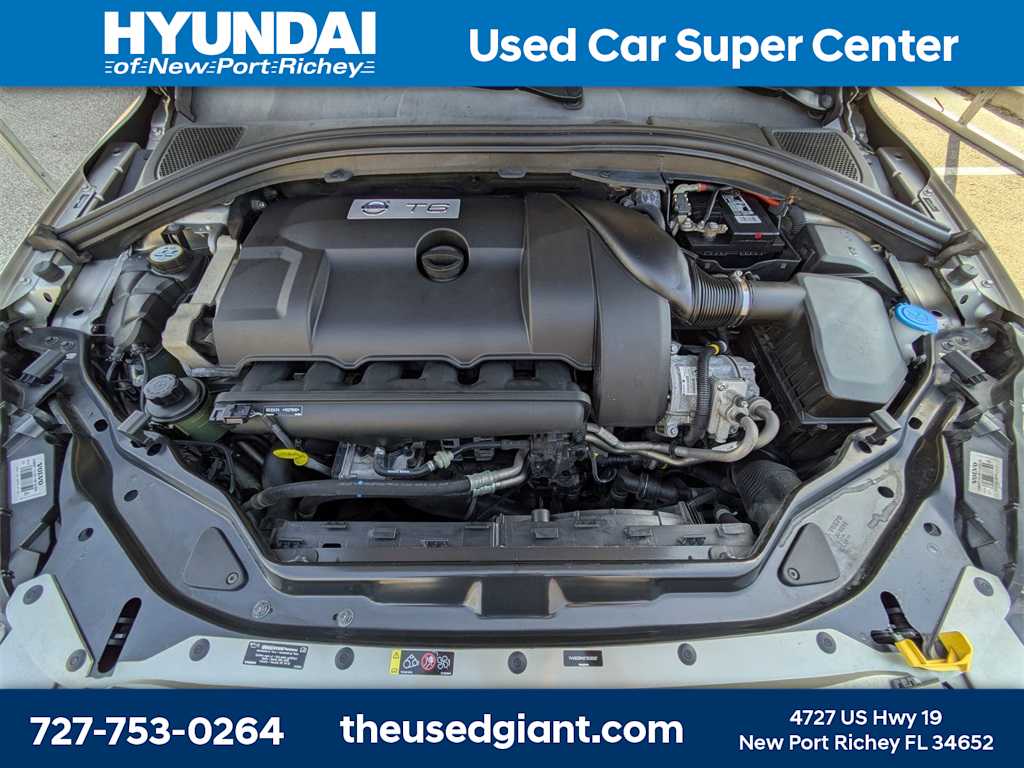 Thumbnail: 2015 Volvo XC60 - 14