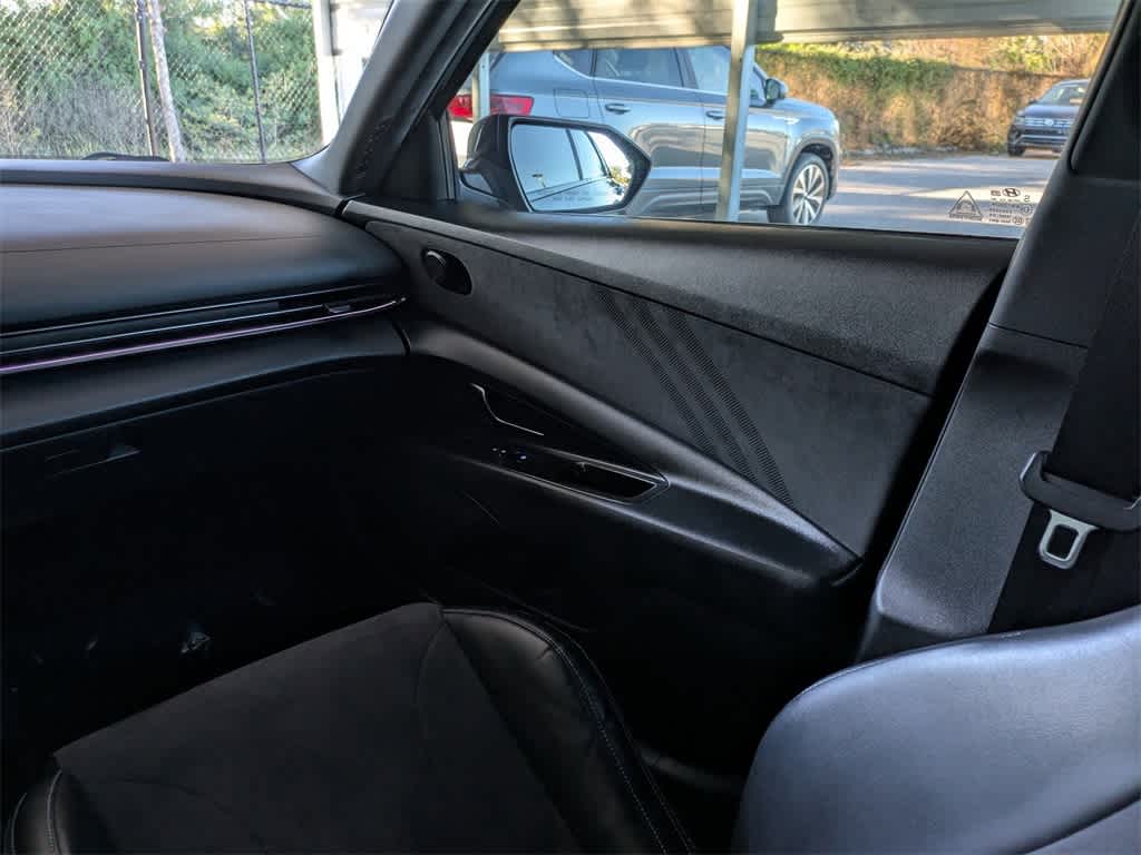 Thumbnail: 2023 Hyundai Elantra - 16