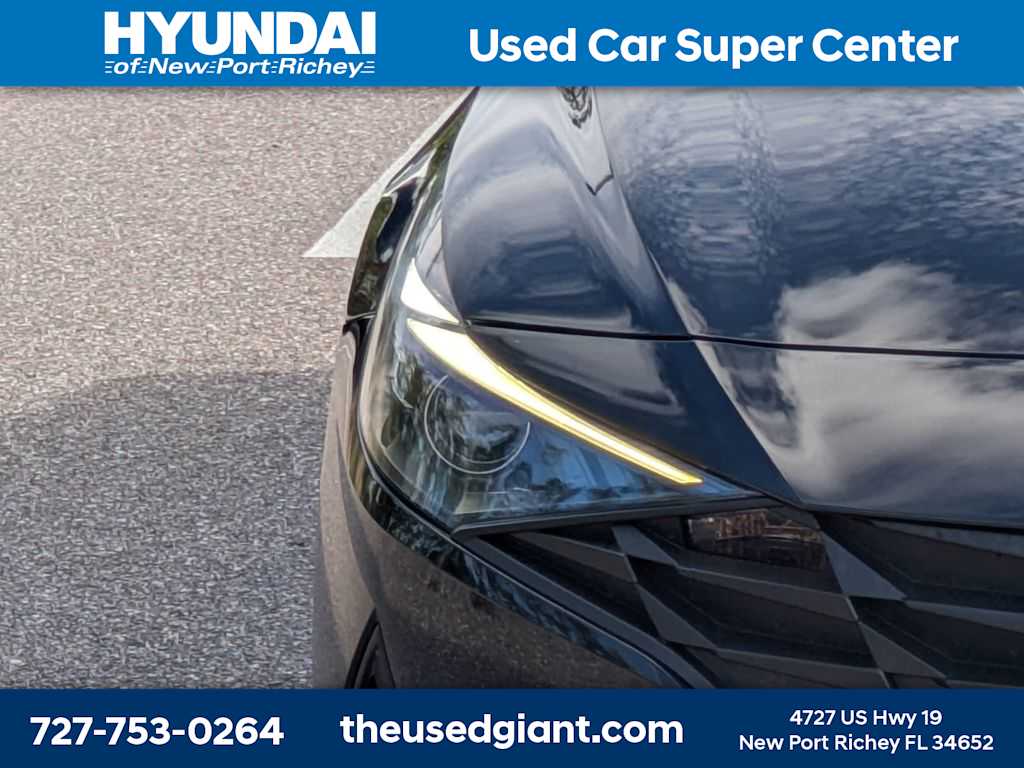 Thumbnail: 2023 Hyundai Elantra - 9