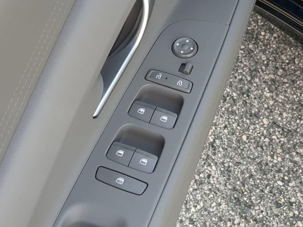 Thumbnail: 2026 Hyundai Elantra - 17