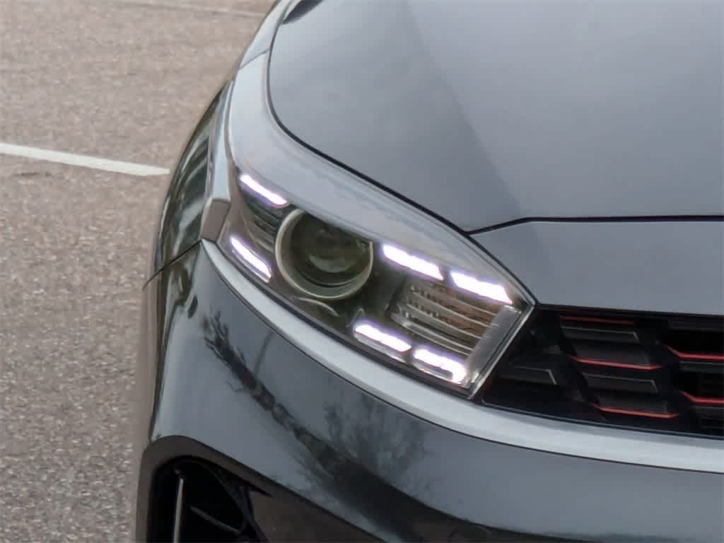 Thumbnail: 2022 Kia Forte - 9