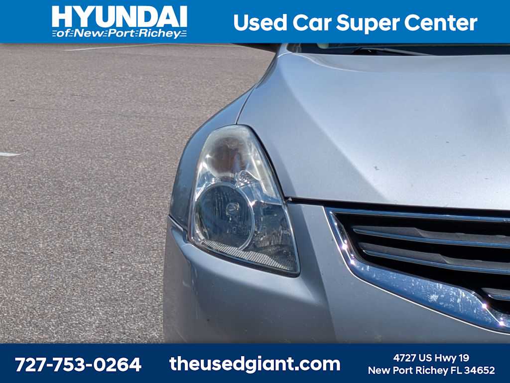 Thumbnail: 2012 Nissan Altima - 9