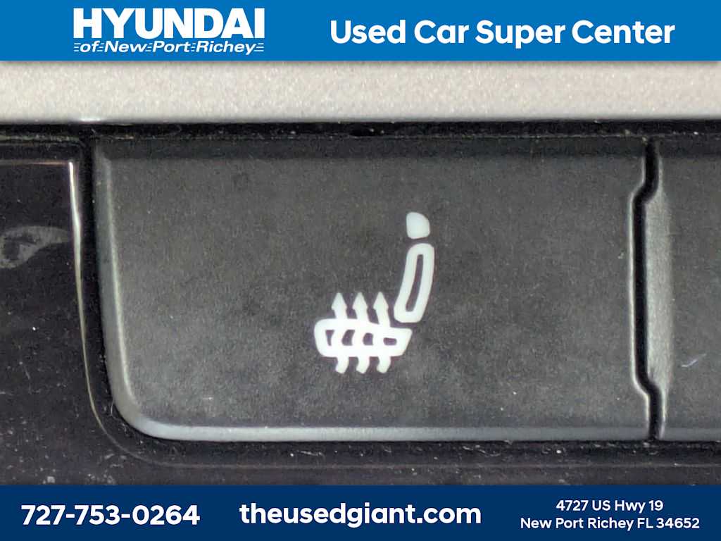 Thumbnail: 2013 Volkswagen CC - 24