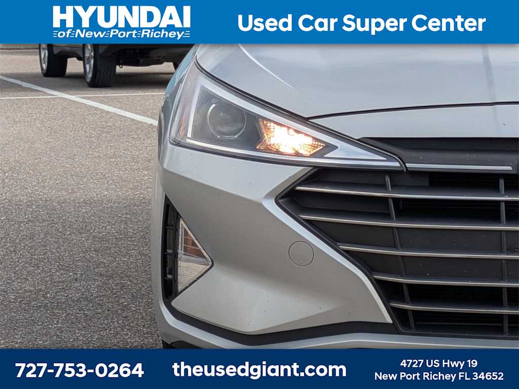 Thumbnail: 2019 Hyundai Elantra - 9