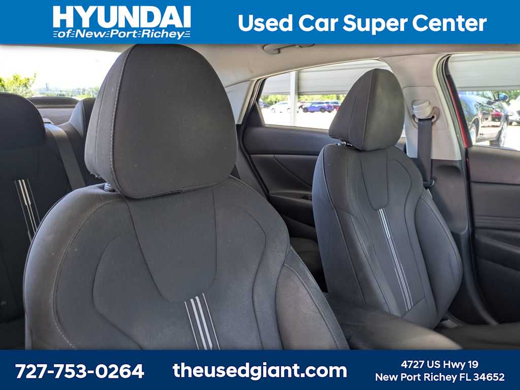 Thumbnail: 2023 Hyundai Elantra - 6