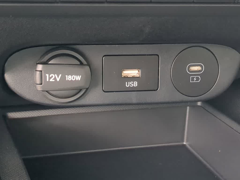 Thumbnail: 2025 Hyundai Elantra - 30