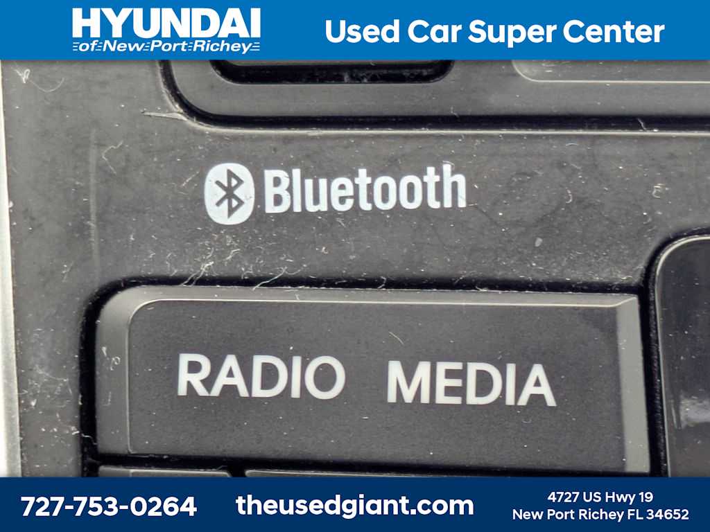 Thumbnail: 2012 Hyundai Sonata - 19