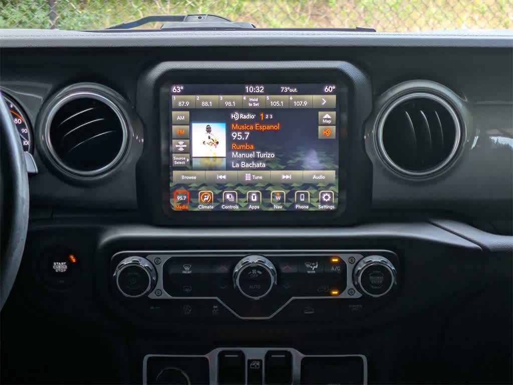 Thumbnail: 2022 Jeep Wrangler - 22