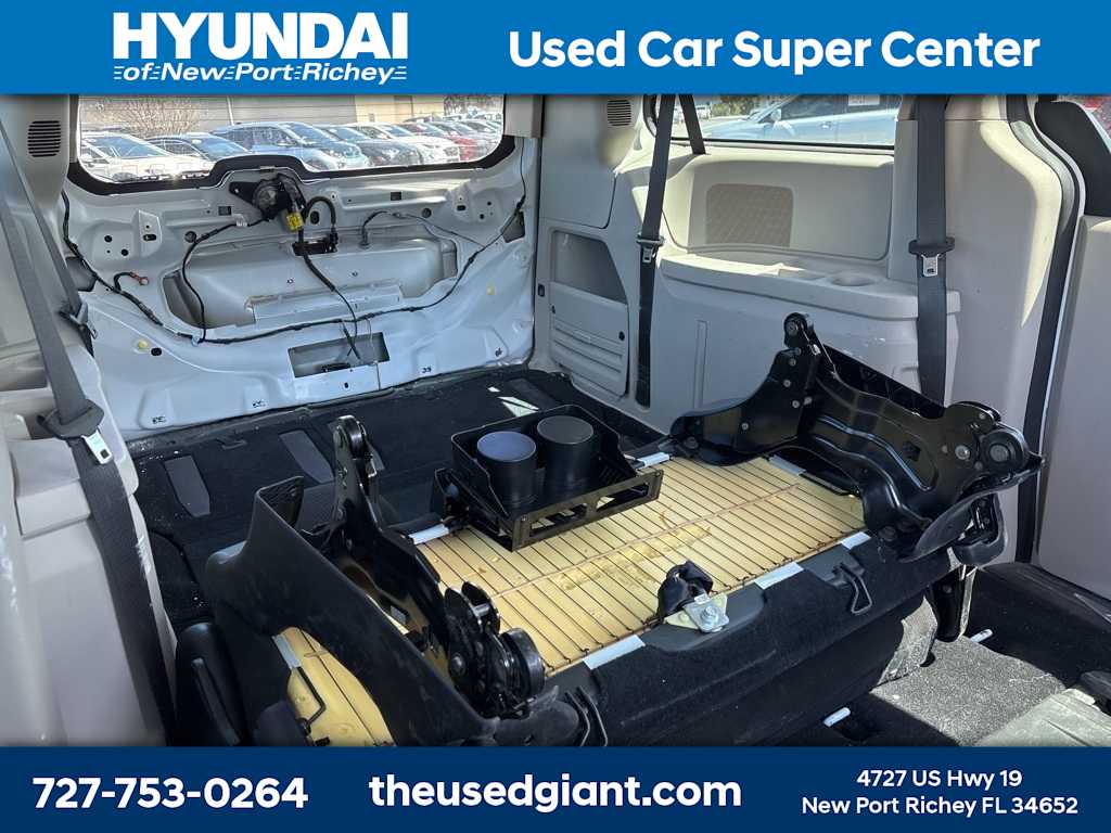 Thumbnail: 2015 Dodge Grand Caravan - 7