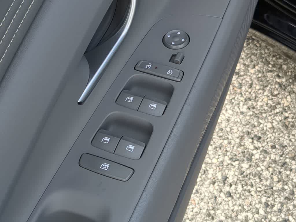 Thumbnail: 2026 Hyundai Elantra - 18