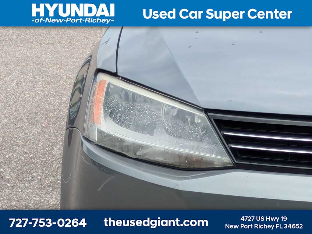 Thumbnail: 2014 Volkswagen Jetta - 9