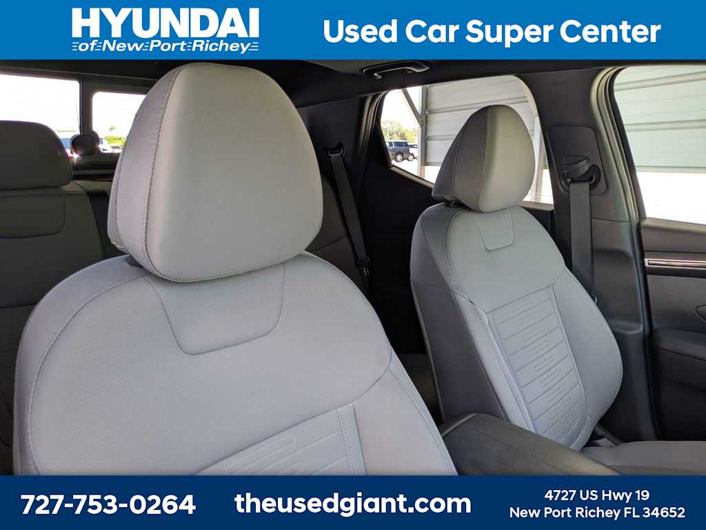 Thumbnail: 2023 Hyundai Santa Cruz - 6