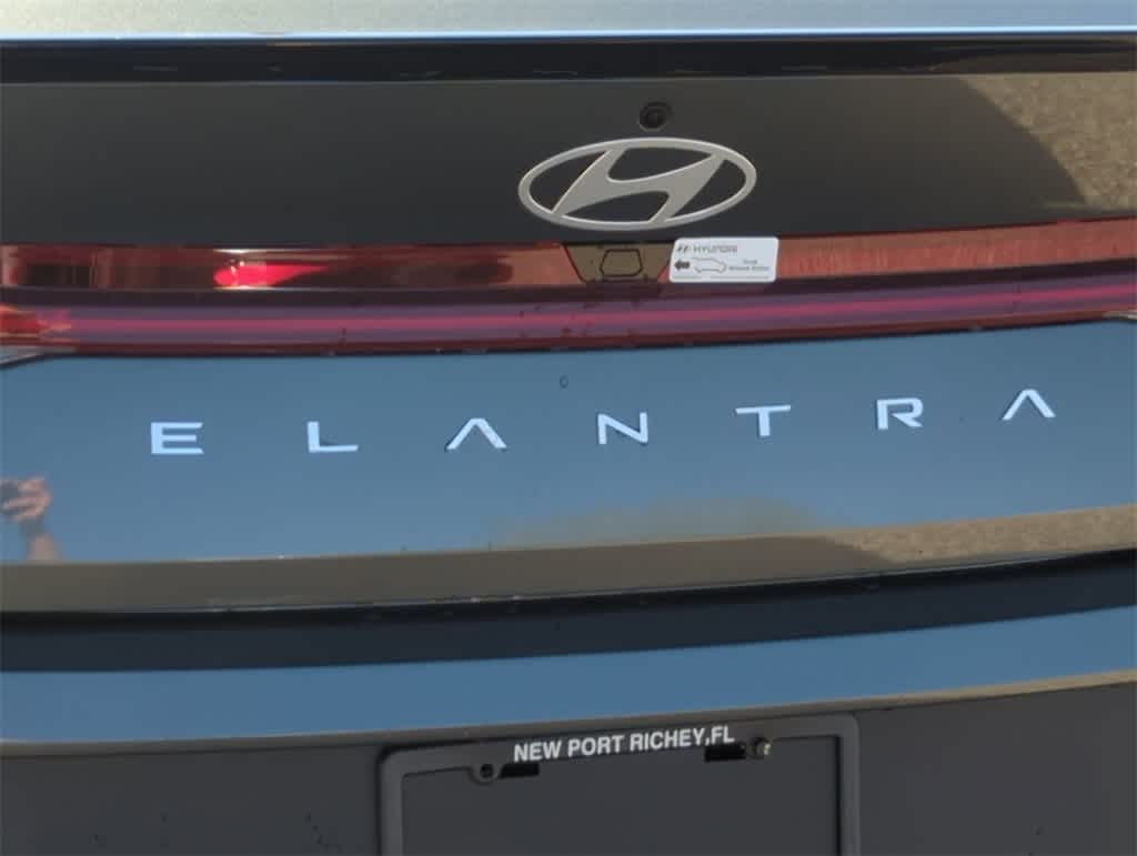 Thumbnail: 2025 Hyundai Elantra - 11
