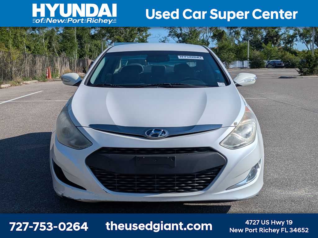 Thumbnail: 2013 Hyundai Sonata - 8