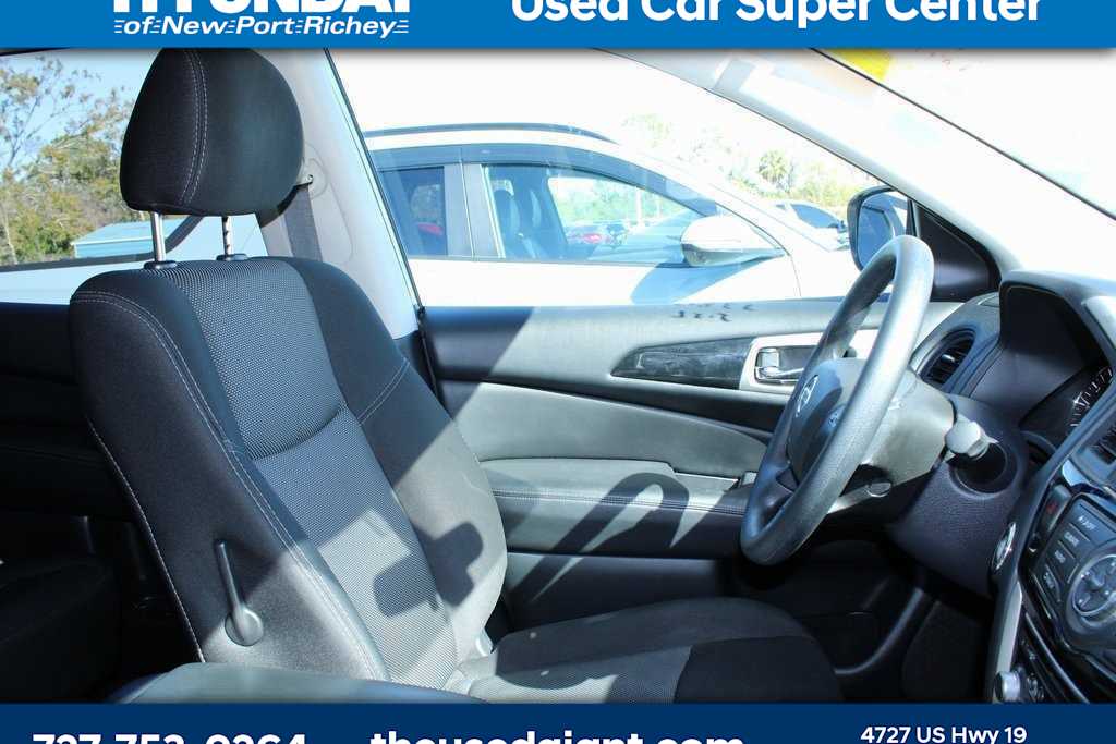 Thumbnail: 2020 Nissan Pathfinder - 6