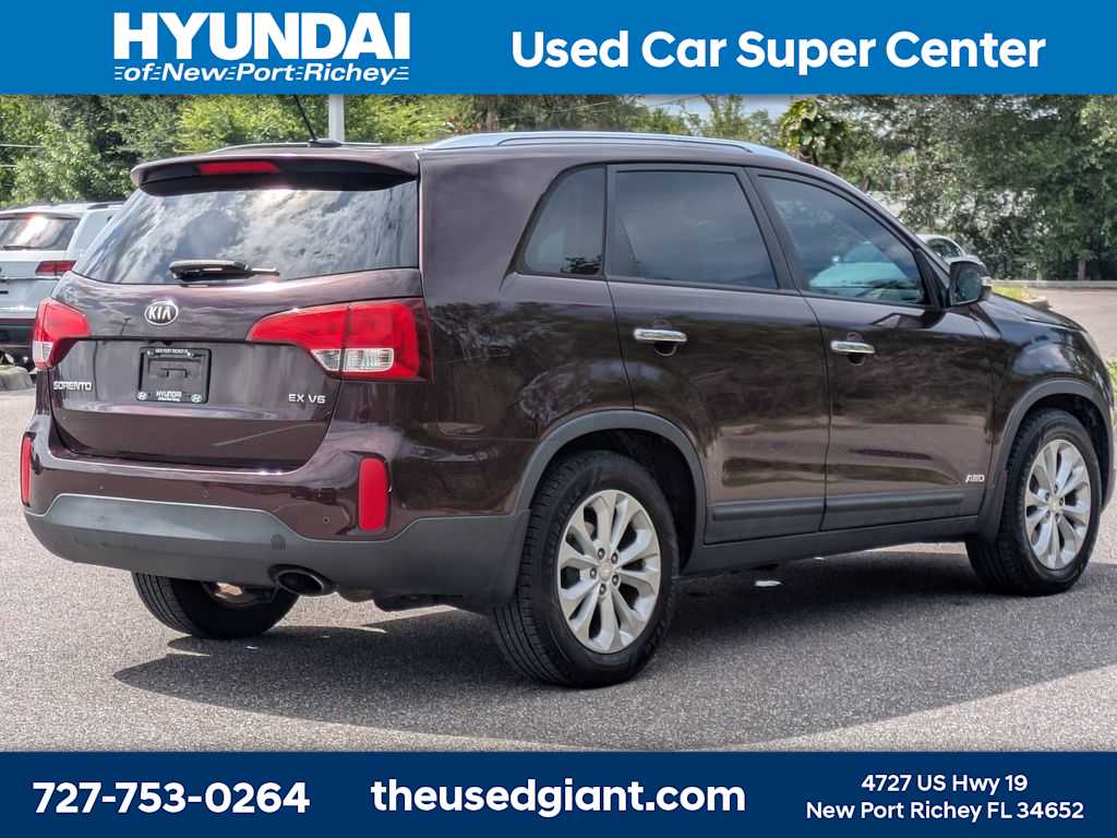 Thumbnail: 2015 Kia Sorento - 5