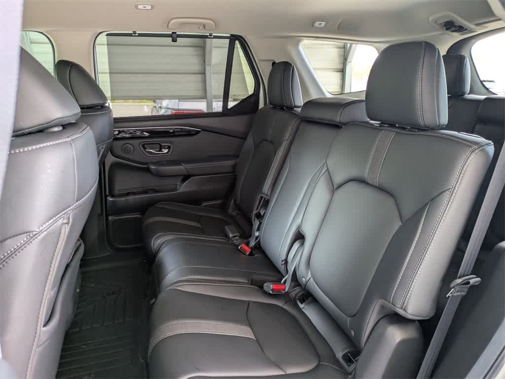 Thumbnail: 2025 Honda Pilot - 17