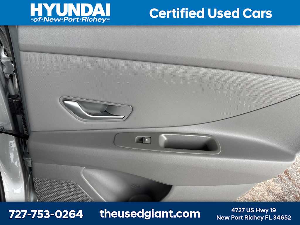 2021 Hyundai Elantra SEL 16